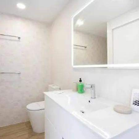 Eden Rentals Olympia Sunny Seaviews Apartment Playa de las Americas (Tenerife)