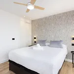Eden Rentals Olympia Sunny Seaviews アパート プラヤ・デ・ラス・アメリカス